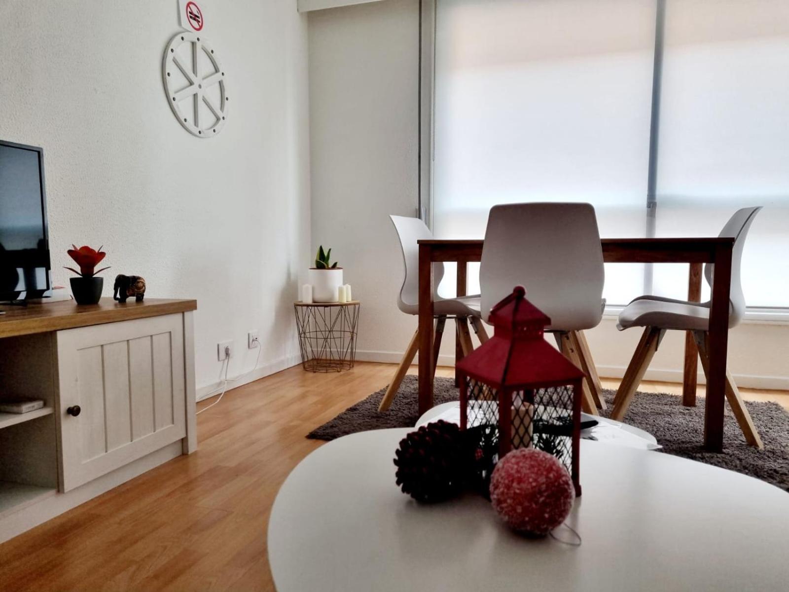 Acogedor, Con Garaje, Centrico. Apartment Vigo Exterior foto