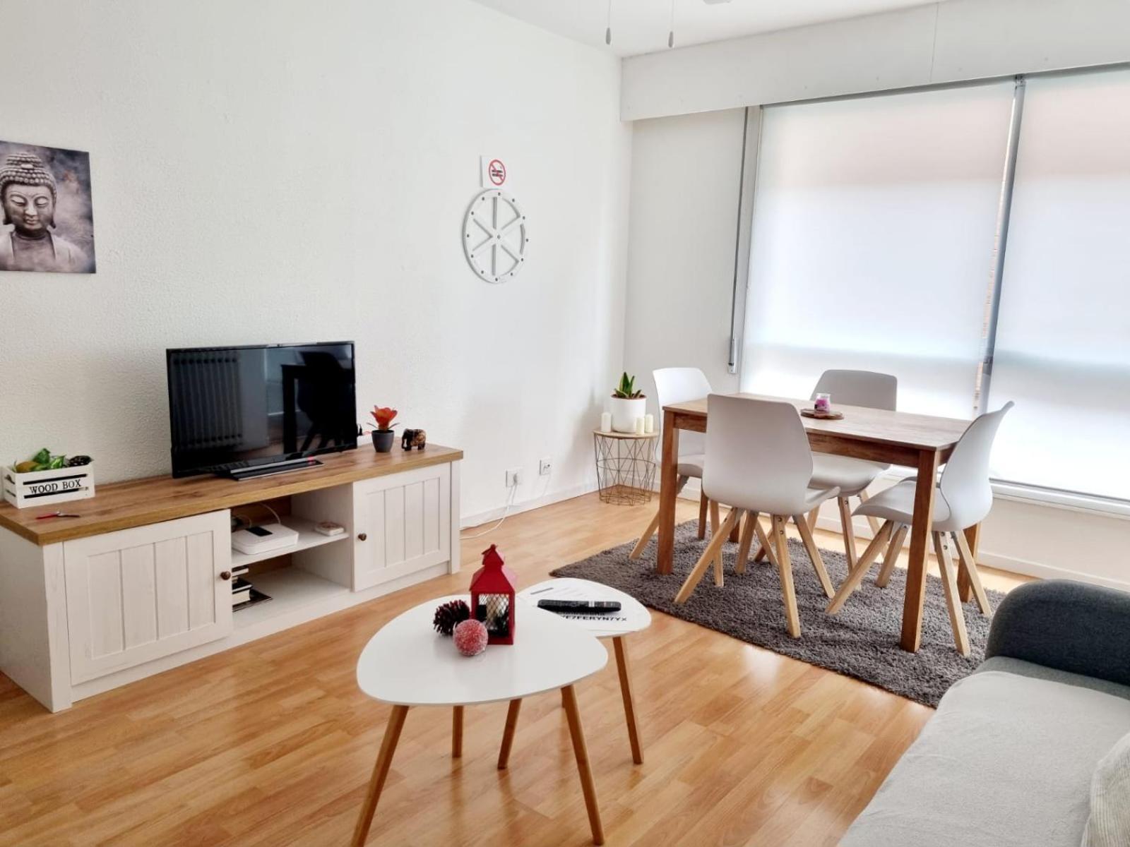 Acogedor, Con Garaje, Centrico. Apartment Vigo Exterior foto