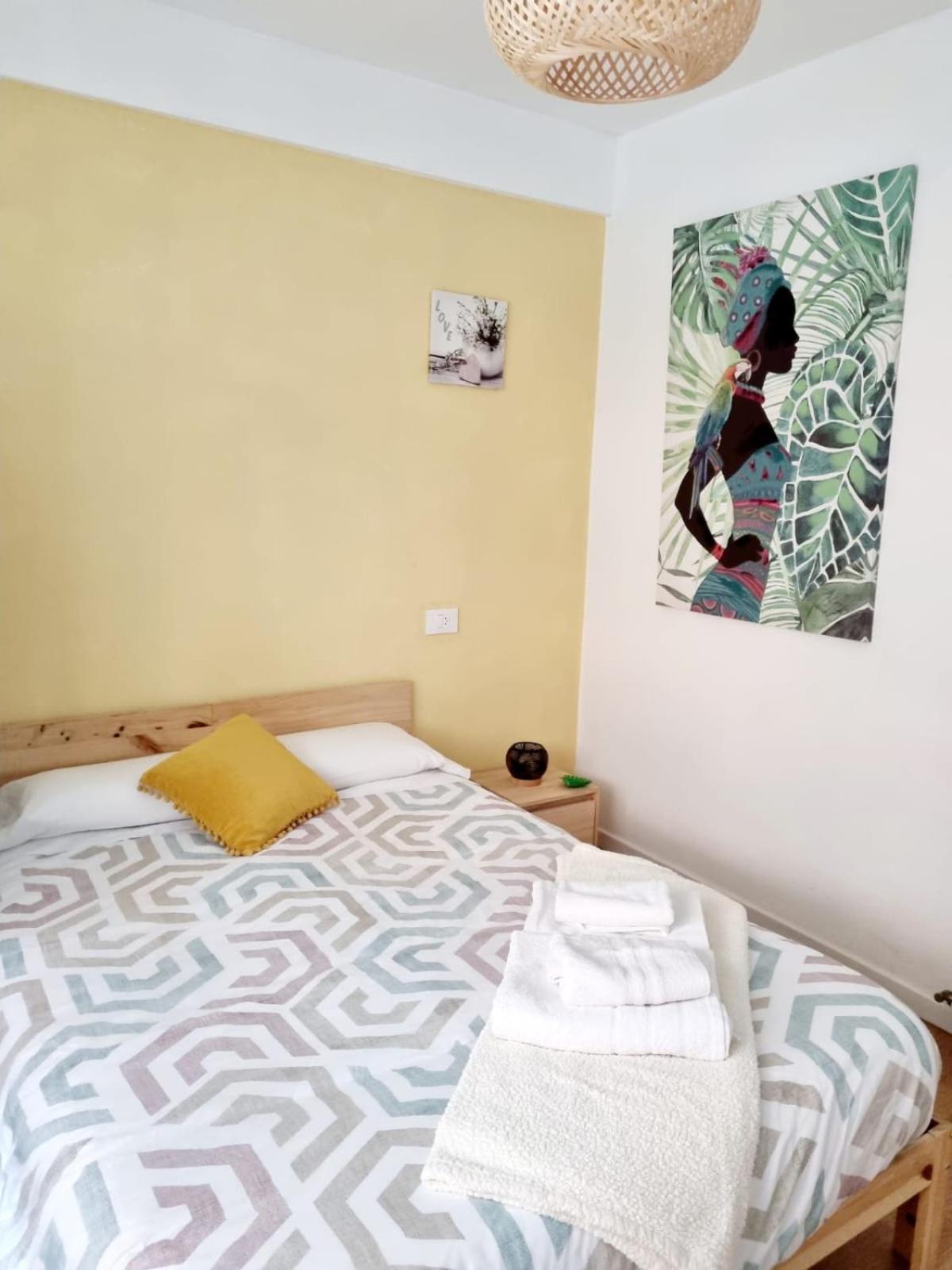 Acogedor, Con Garaje, Centrico. Apartment Vigo Exterior foto